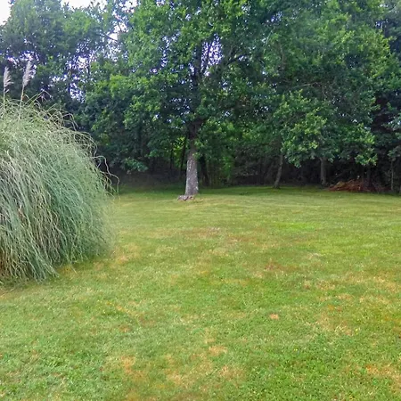 In Eglise Neuve D'issac 別荘 Grands Champs